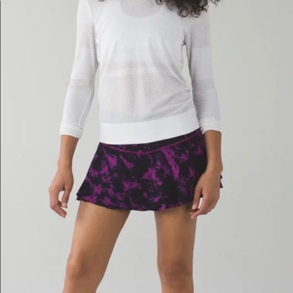 lululemon athletica Dresses & Skirts - Lululemon Hit Your Stride Skirt Breezie Regal Plum Black/Black